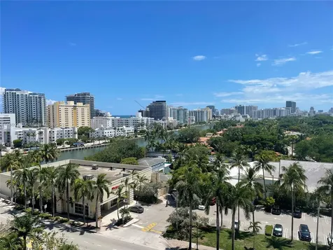 4101 Pine Tree Drive Miami Beach FL 33140