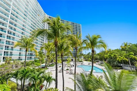 100 Bayview Drive Sunny Isles Beach FL 33160