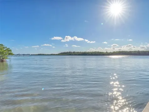 100 Bayview Drive Sunny Isles Beach FL 33160