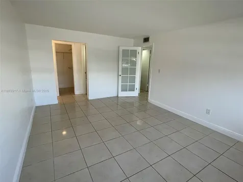 3522 NE 171st Street North Miami Beach FL 33160