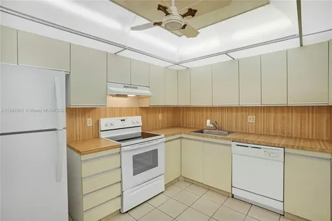 2500 Parkview Drive Hallandale Beach FL 33009