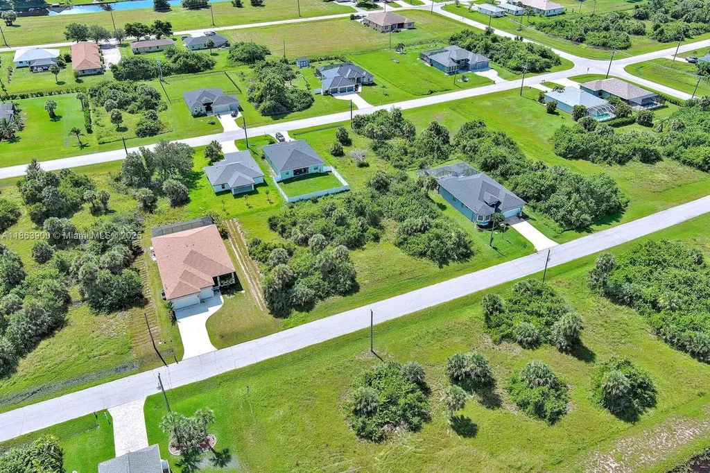 148 Spring Drive Other City - In The State Of Florida FL 33947