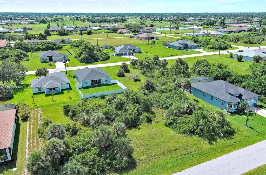 148 Spring Drive Other City - In The State Of Florida FL 33947