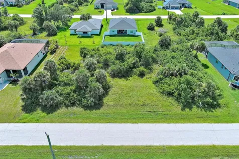 148 Spring Drive Other City - In The State Of Florida FL 33947