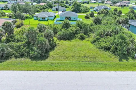 148 Spring Drive Other City - In The State Of Florida FL 33947
