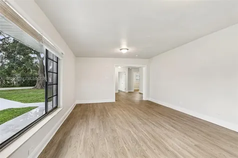 6546 SW 21st Street Miramar FL 33023