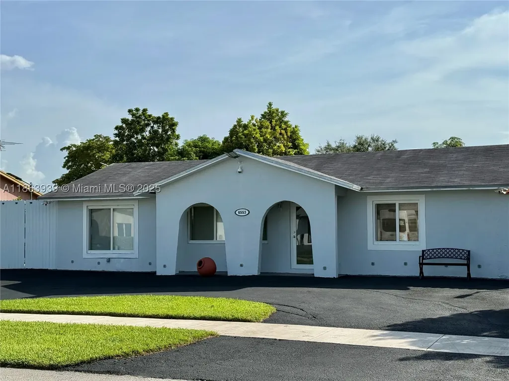 6553 SW 148th Place Miami FL 33193