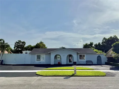 6553 SW 148th Place Miami FL 33193