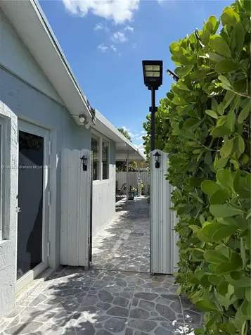 6553 SW 148th Place Miami FL 33193