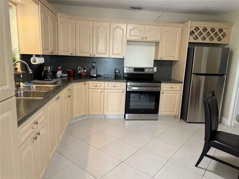 6553 SW 148th Place Miami FL 33193