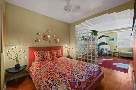 1525 Meridian Avenue Miami Beach FL 33139