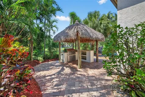 12462 Brookwood Court Davie FL 33330