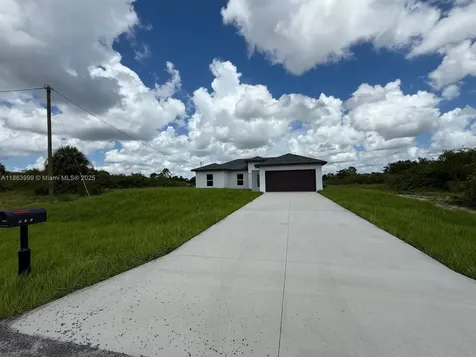 937 Grant Boulevard Other City - In The State Of Florida FL 33974