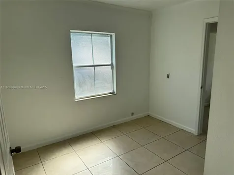 1178 NW 105th Terrace Miami FL 33150