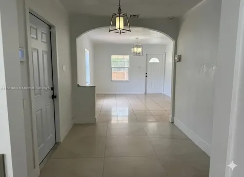 1178 NW 105th Terrace Miami FL 33150