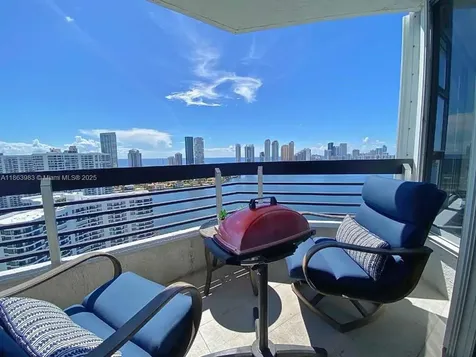 3530 Mystic Pointe Drive Aventura FL 33180