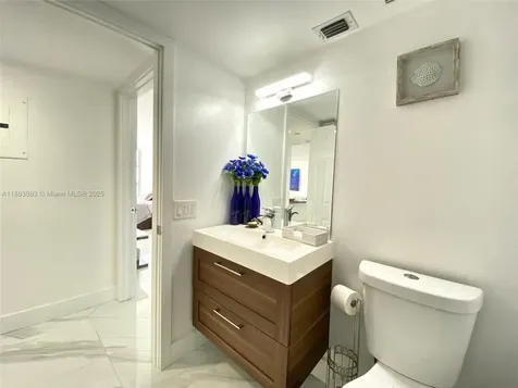3530 Mystic Pointe Drive Aventura FL 33180