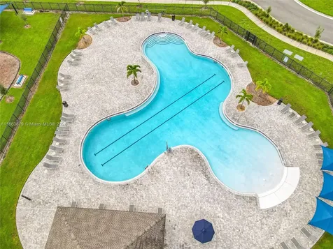 1060 Cascade Drive Davenport FL 33837