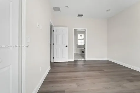 5400 NW 57th Court Tamarac FL 33319