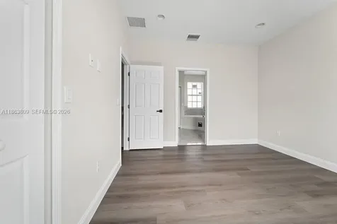 5400 NW 57th Court Tamarac FL 33319