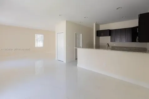 5400 NW 57th Court Tamarac FL 33319