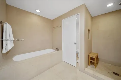 6899 Collins Avenue Miami Beach FL 33141