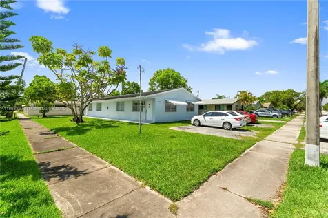 2100 N 14th Avenue Hollywood FL 33020