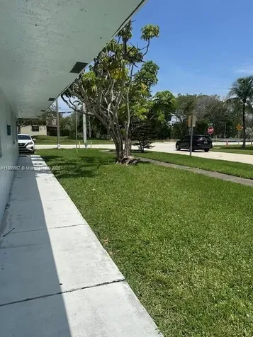 2100 N 14th Avenue Hollywood FL 33020