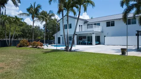 20251 NW 4th Street Pembroke Pines FL 33029