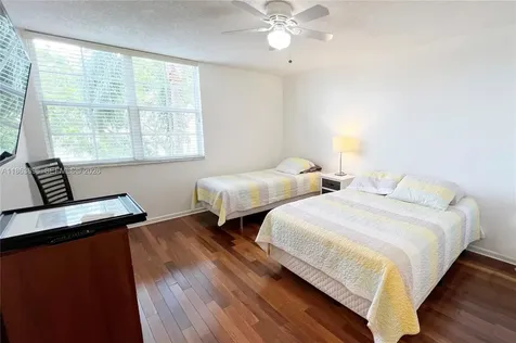 19555 E Country Club Drive Aventura FL 33180