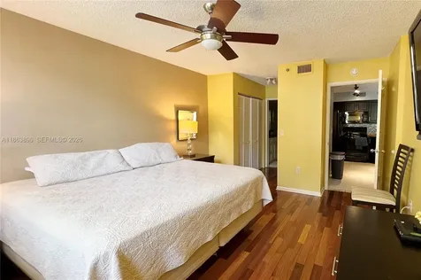 19555 E Country Club Drive Aventura FL 33180
