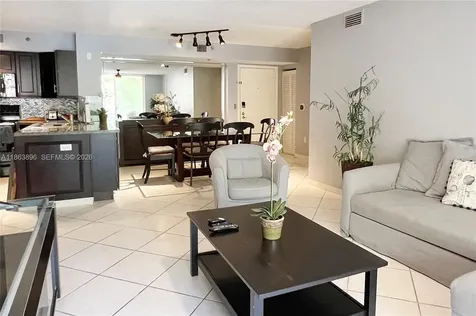 19555 E Country Club Drive Aventura FL 33180
