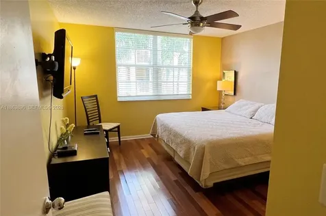 19555 E Country Club Drive Aventura FL 33180