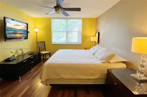 19555 E Country Club Drive Aventura FL 33180