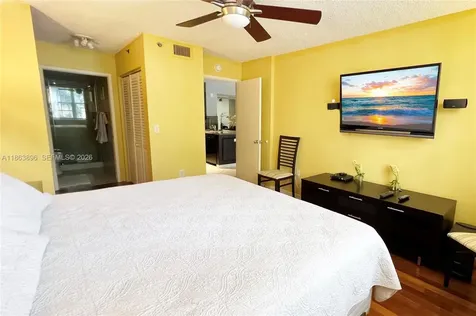 19555 E Country Club Drive Aventura FL 33180
