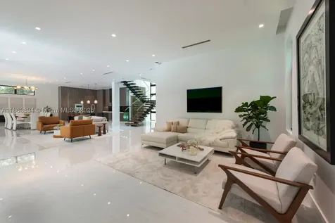 941 NE 92nd Street Miami Shores FL 33138