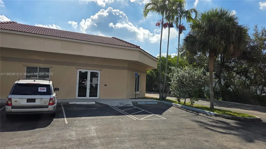 1150 SW 30th Avenue Pompano Beach FL 33069