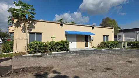 1150 SW 30th Avenue Pompano Beach FL 33069