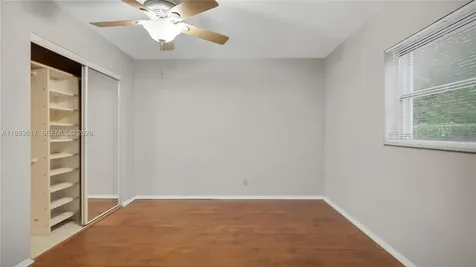 9404 NW 70th Place Tamarac FL 33321