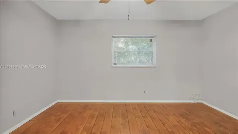 9404 NW 70th Place Tamarac FL 33321