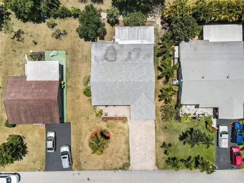 9404 NW 70th Place Tamarac FL 33321