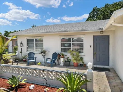 9404 NW 70th Place Tamarac FL 33321