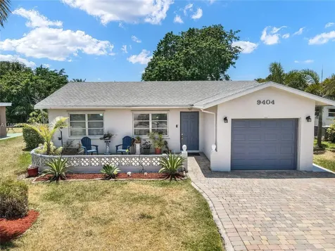 9404 NW 70th Place Tamarac FL 33321
