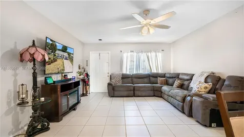 9404 NW 70th Place Tamarac FL 33321
