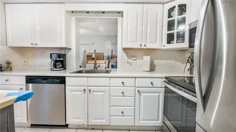 9404 NW 70th Place Tamarac FL 33321