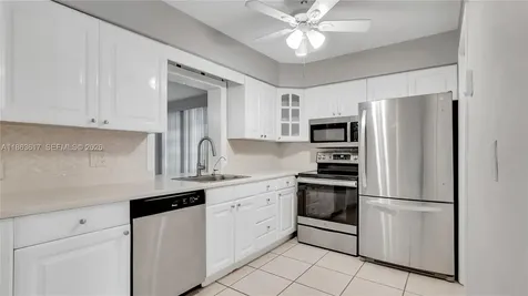 9404 NW 70th Place Tamarac FL 33321