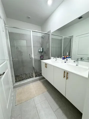 4867 NW 84th Avenue Doral FL 33166