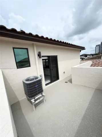 4867 NW 84th Avenue Doral FL 33166