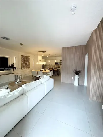 4867 NW 84th Avenue Doral FL 33166