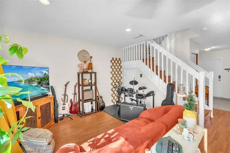 632 NW 208th Terrace Pembroke Pines FL 33029